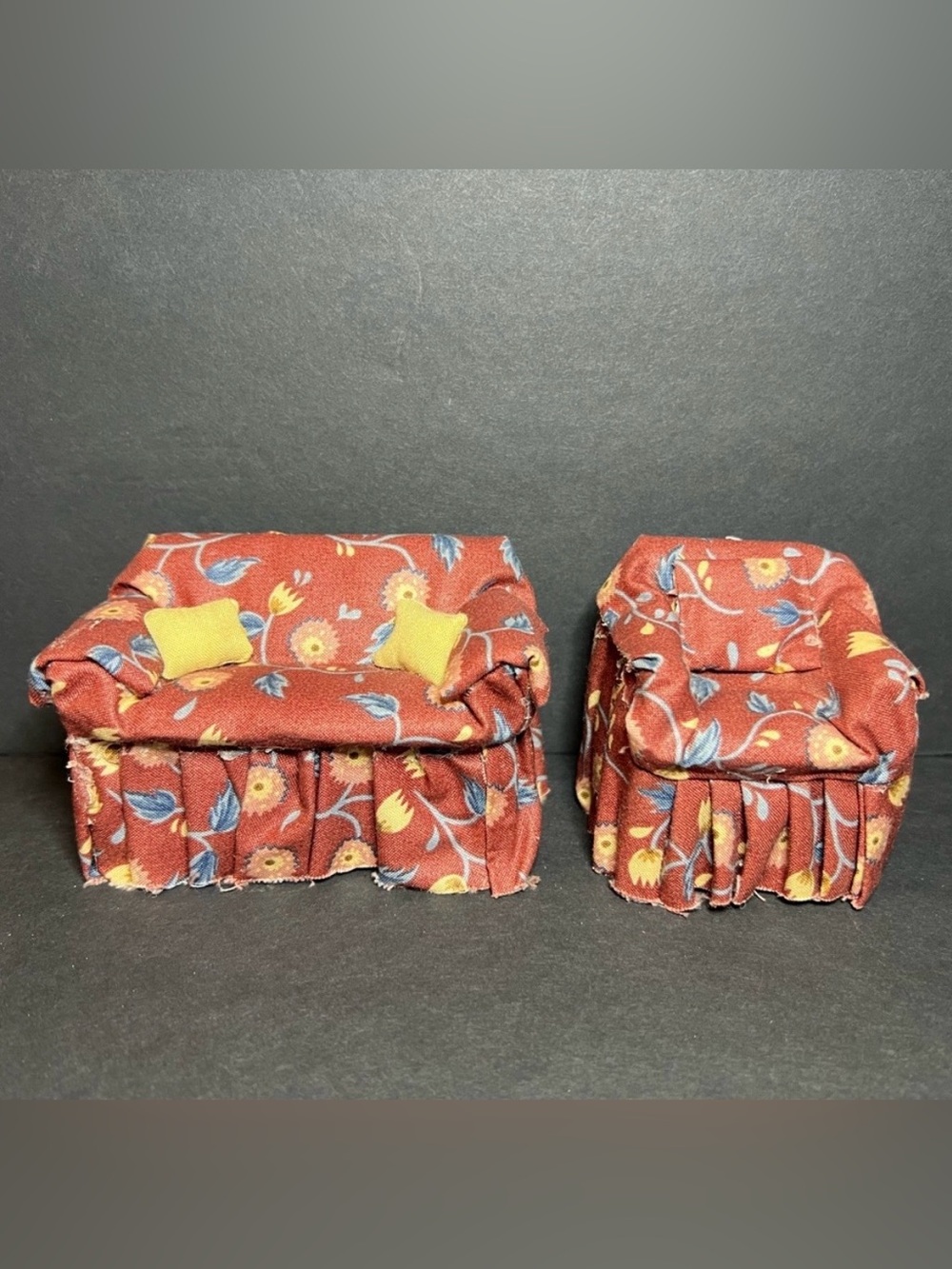 VTG Mini Red Floral Print Sofa & Club Chair w/ Pillows Dollhouse Furniture Set